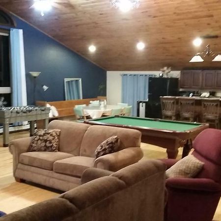 Hansen House Ontario 외부 사진